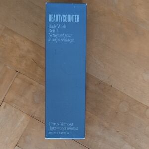 Beautycounter Citrus Mimosa Body Wash Refill in Blue